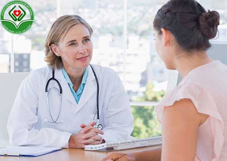 Đến các cơ sở y tế để điều trị sùi mào gà